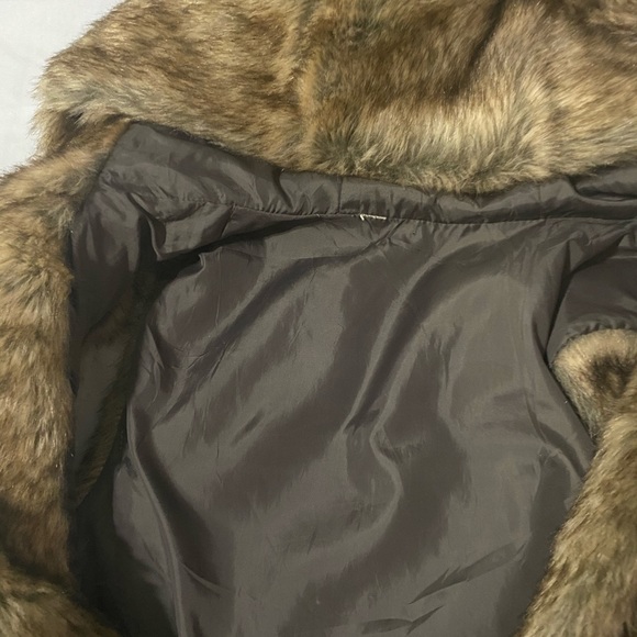 SOLD Brown Faux Fur Vest - Picture 3 of 3